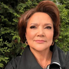 Елена — директор художественной школы «Да Винчи», клиентка Косинцев продакшн